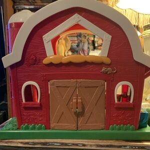 Battat Classic Red Barn for Kids